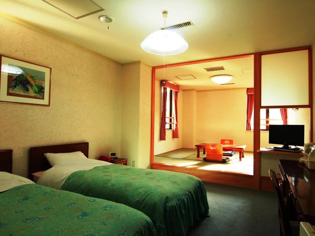 You Resort Hotel Jamanoucsi Kültér fotó